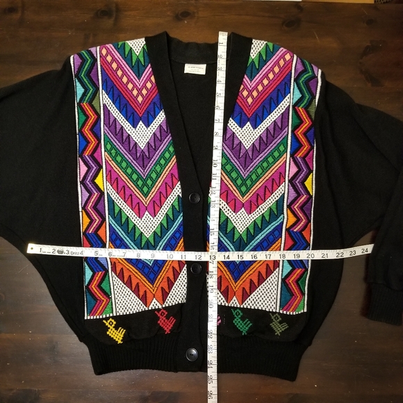 Los Riscos Artesanias Multi Colored duck Cardigan, size Large - Picture 5 of 9